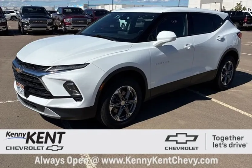 2023 Chevrolet Blazer 2LT photo 1
