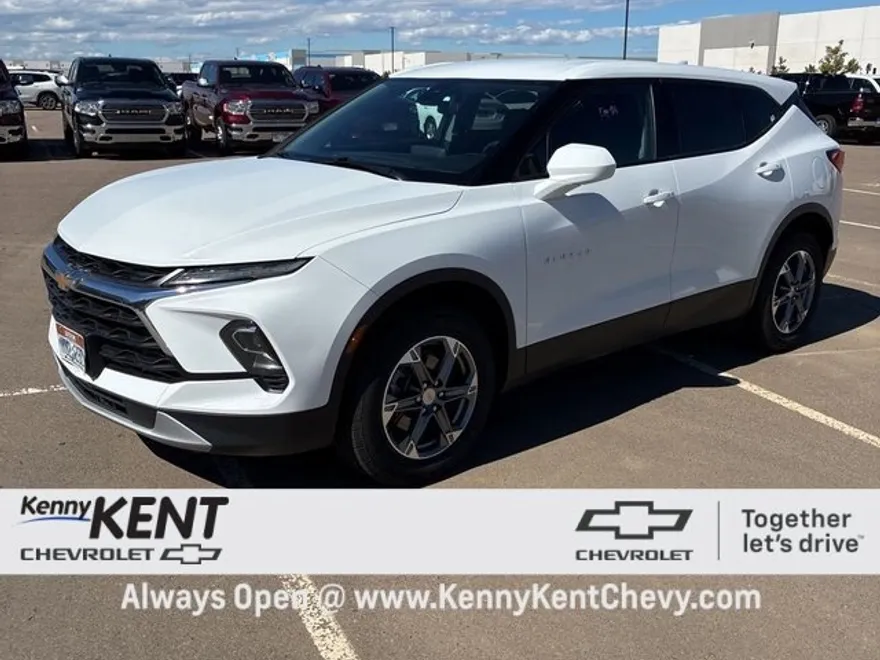 2023 Chevrolet Blazer 2LT photo 1