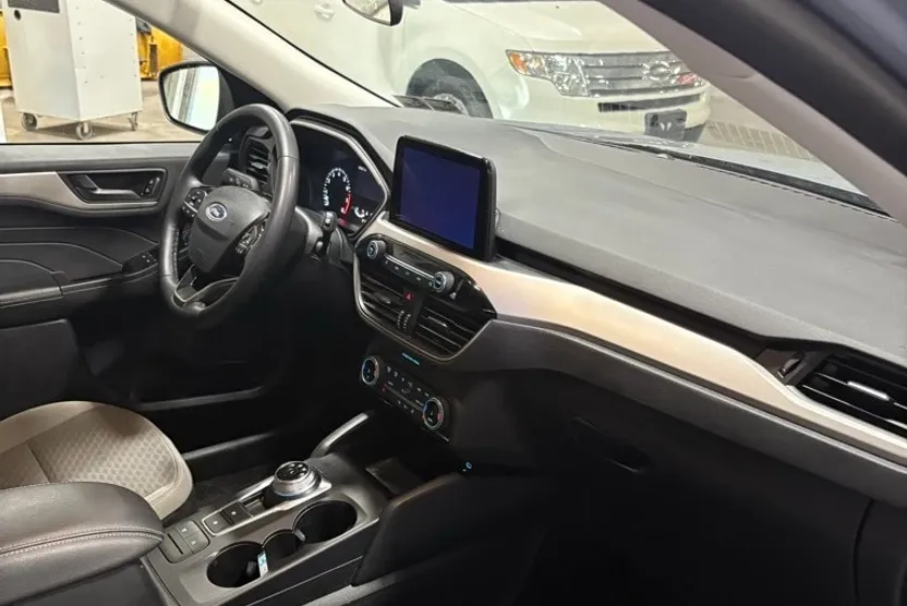 2022 Ford Escape SE photo 1