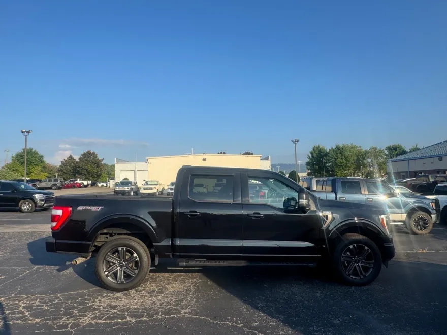 2023 Ford F-150 Lariat photo 1