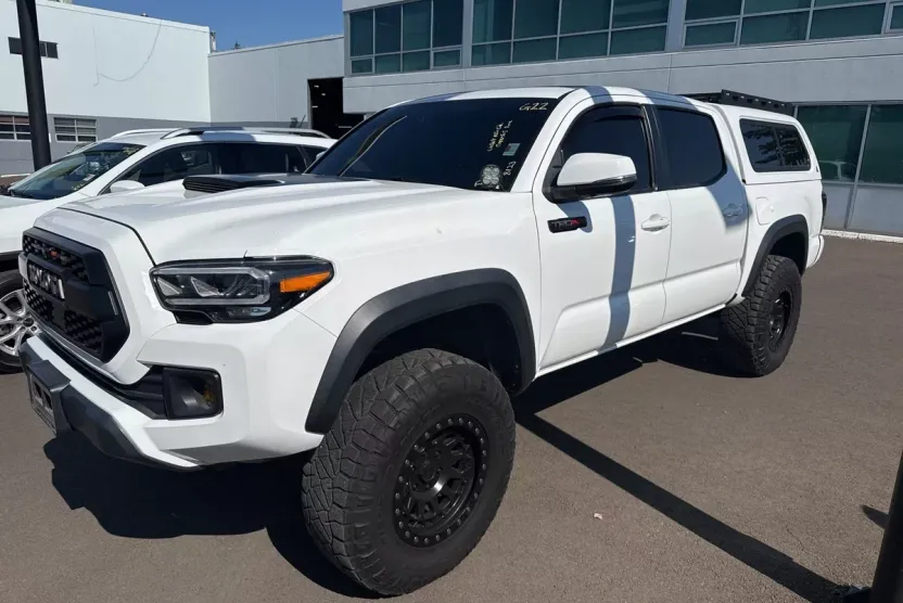 2020 Toyota Tacoma TRD Pro V6 photo 1