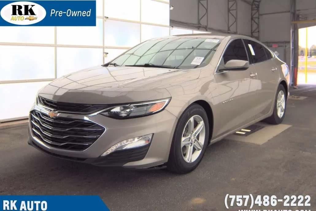 2022 Chevrolet Malibu 1LT photo 1