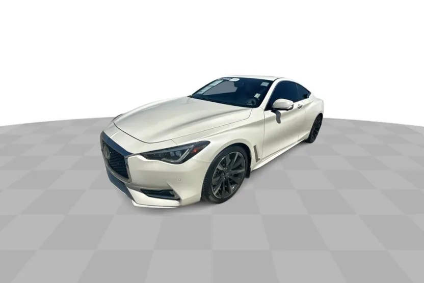 2022 Infiniti Q60 Luxe photo 1