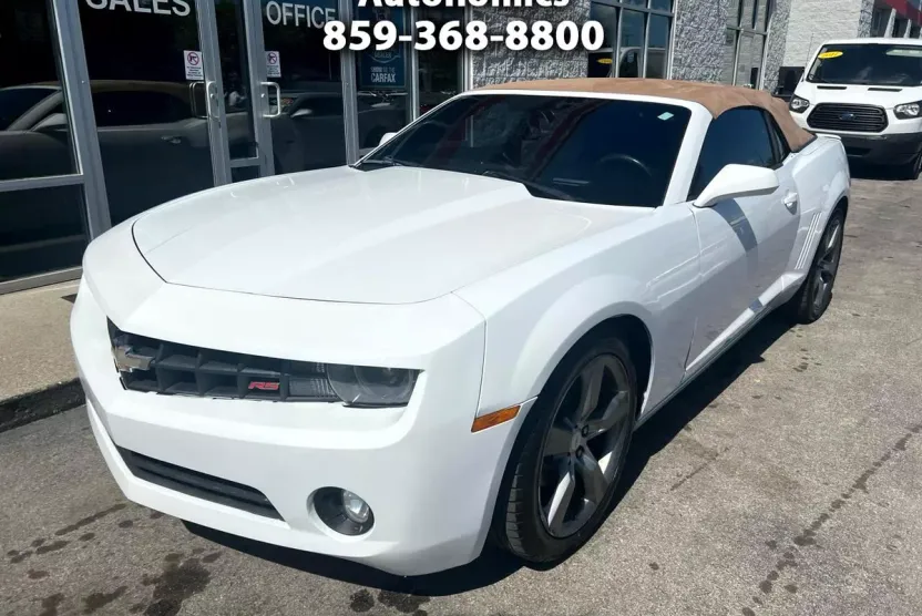 2011 Chevrolet Camaro 2LT photo 1
