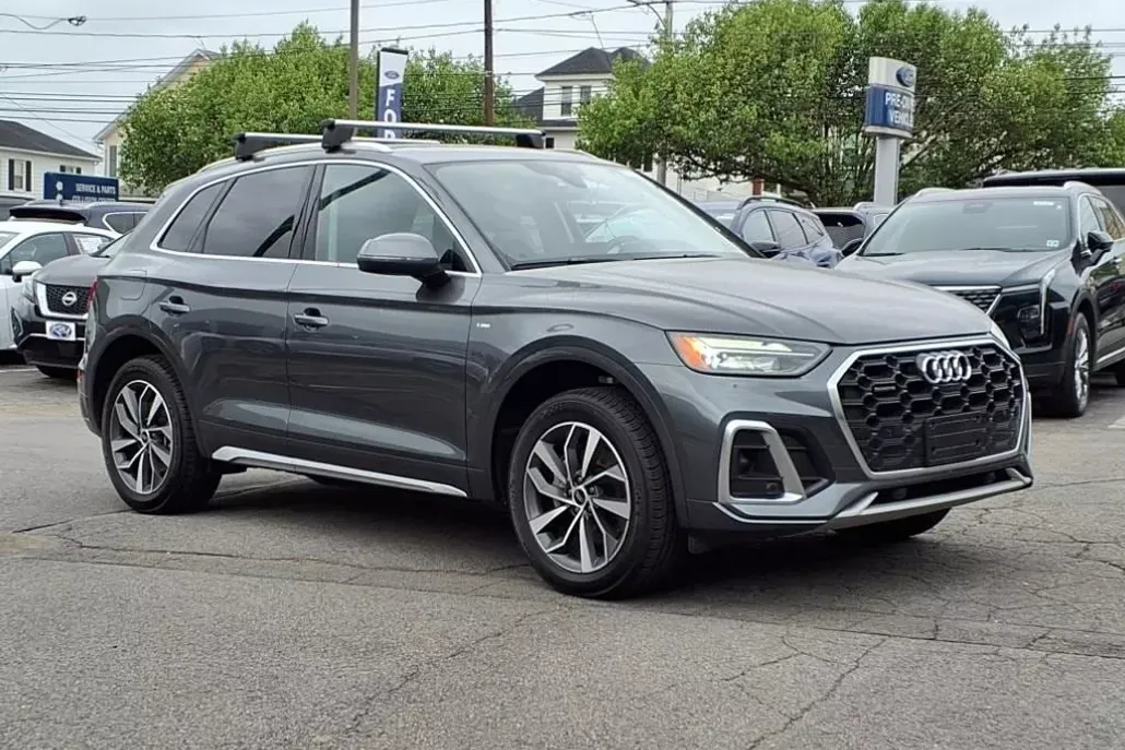 2024 Audi Q5 45 S line Premium photo 1