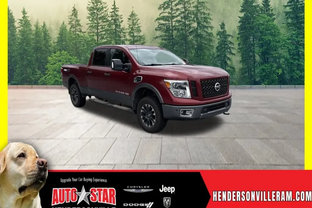 2017 Nissan Titan PRO-4X photo 1
