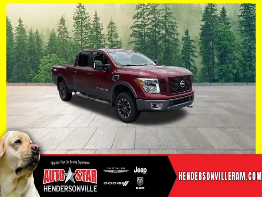 2017 Nissan Titan PRO-4X photo 1