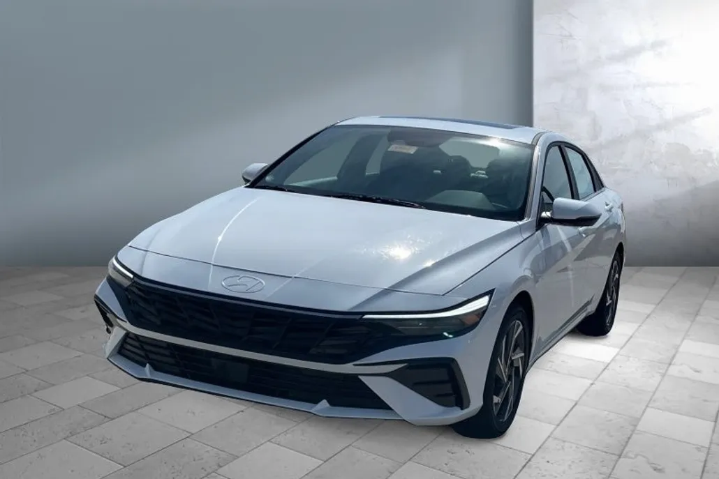 2025 Hyundai Elantra Hybrid Limited photo 1