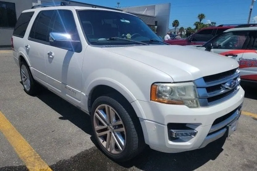 2017 Ford Expedition Platinum photo 1