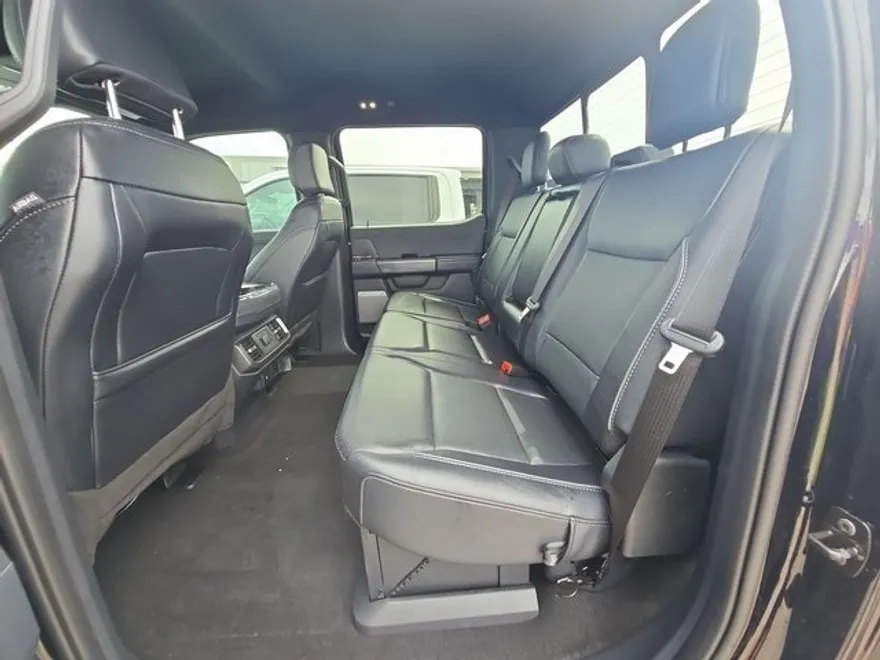 2024 Ford F-150 Lariat photo 1