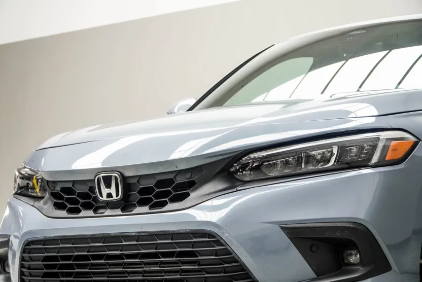 2022 Honda Civic Hatchback Sport Touring photo 1