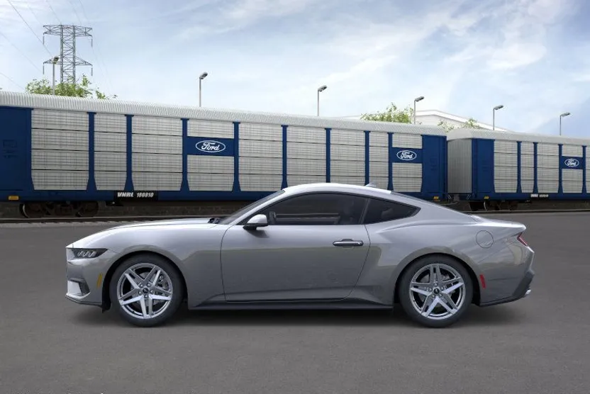 2025 Ford Mustang EcoBoost photo 1