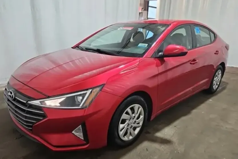 2020 Hyundai Elantra SE photo 1