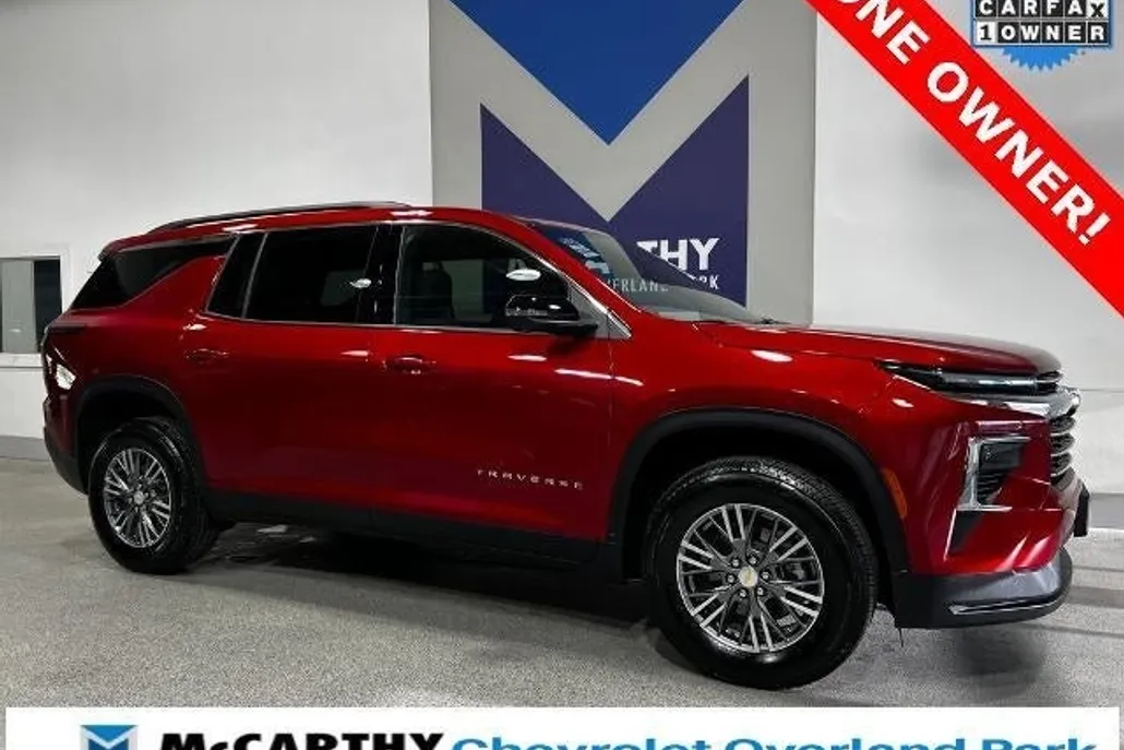 2024 Chevrolet Traverse 1LT photo 1