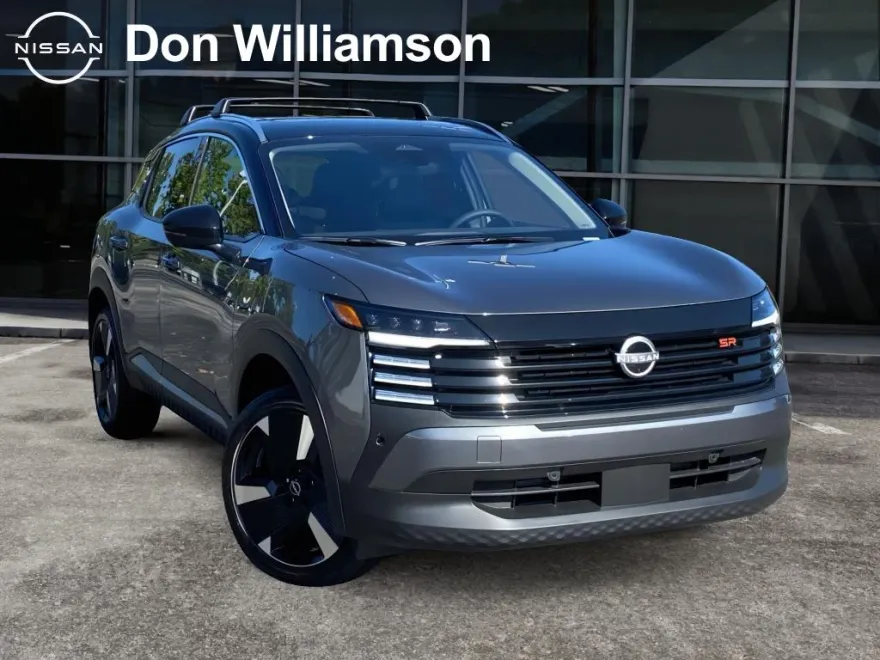 2026 Nissan Kicks SR photo 1