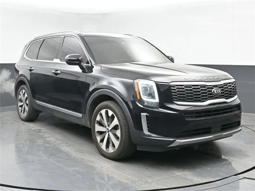 2020 Kia Telluride S photo 1