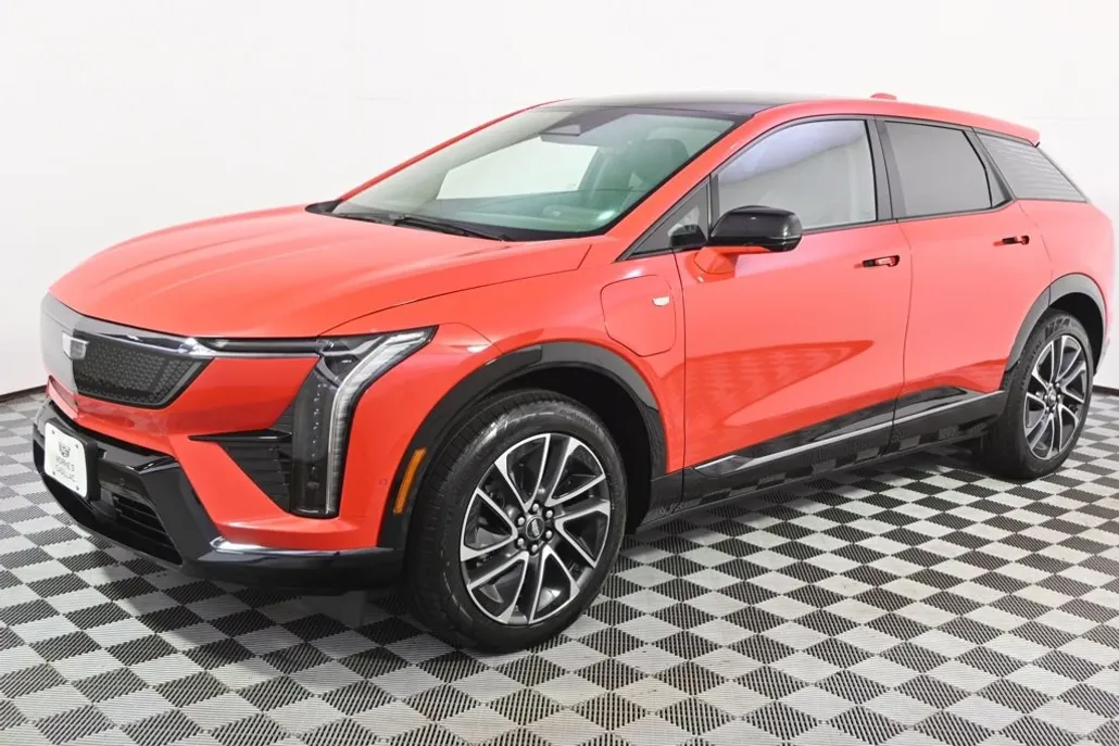 2025 Cadillac Optiq Sport photo 1