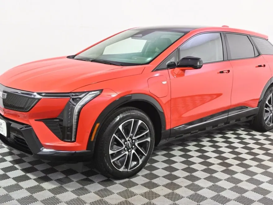 2025 Cadillac Optiq Sport photo 1