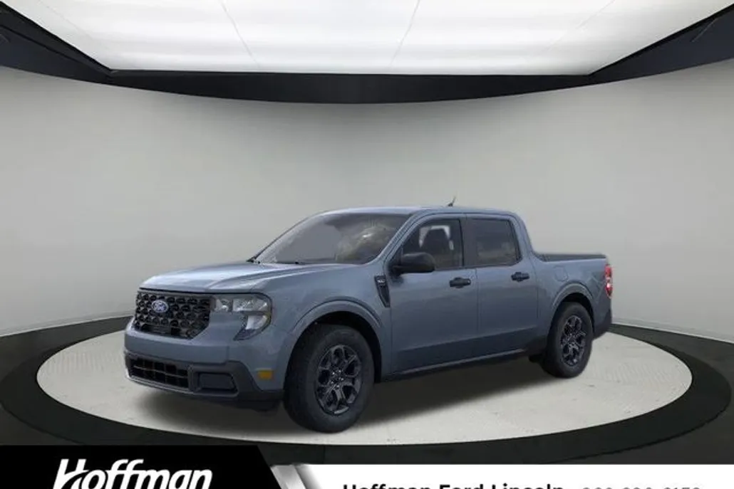 2025 Ford Maverick XLT photo 1