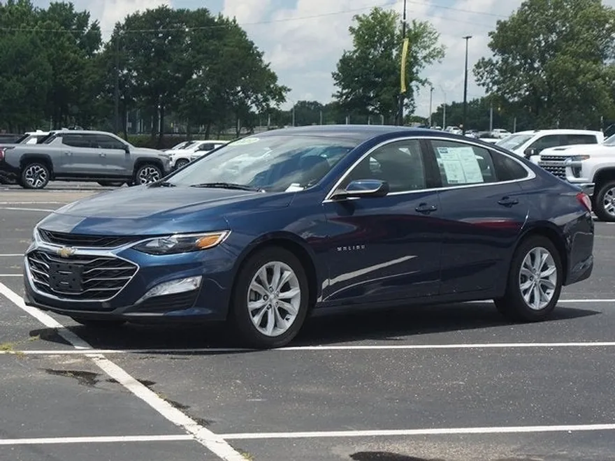 2022 Chevrolet Malibu 1LT photo 1