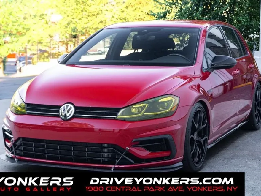 2019 Volkswagen Golf R Base photo 1