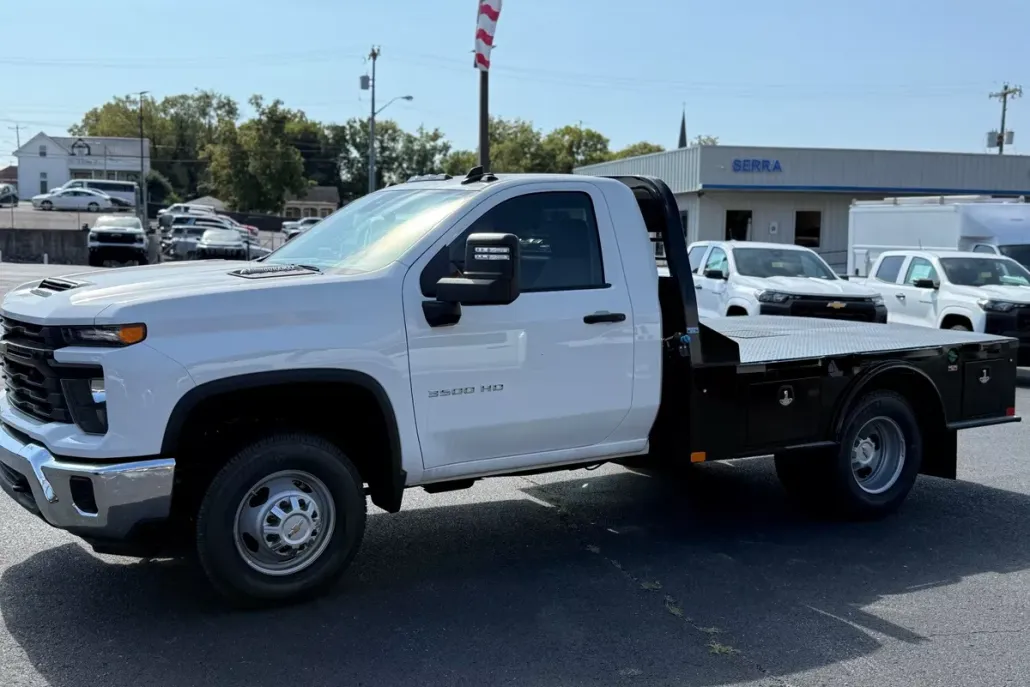 2025 Chevrolet Silverado 3500HD Work Truck photo 1