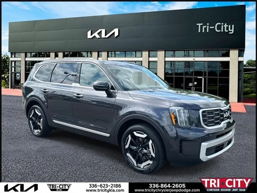 2025 Kia Telluride S photo 1