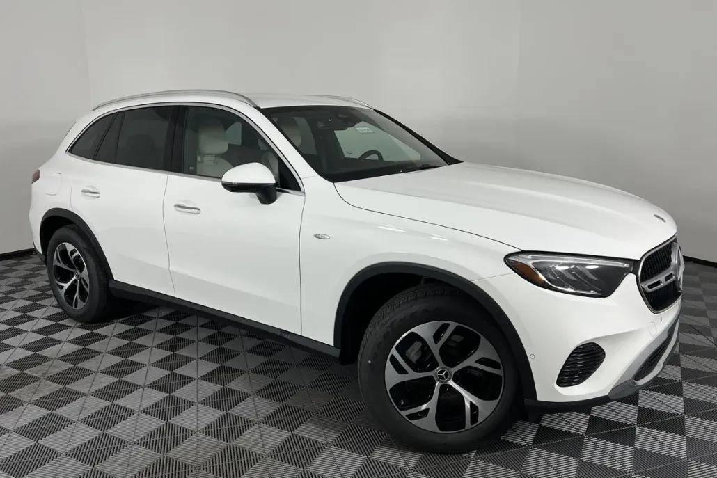 2025 Mercedes Benz GLC 350e 4MATIC photo 1