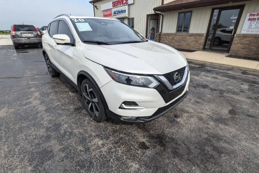 2020 Nissan Rogue Sport SL photo 1