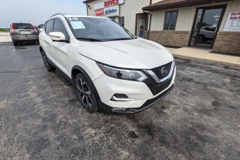 2020 Nissan Rogue Sport SL photo 1