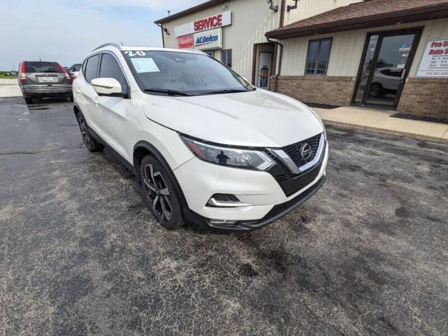 2020 Nissan Rogue Sport SL photo 1