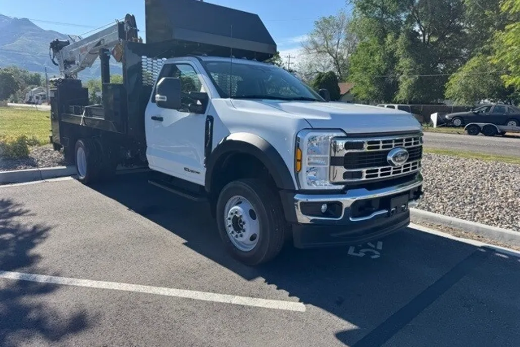 2024 Ford F-550 XL photo 1
