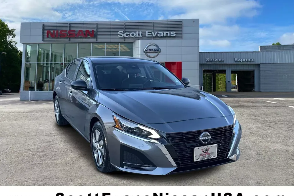 2025 Nissan Altima S photo 1
