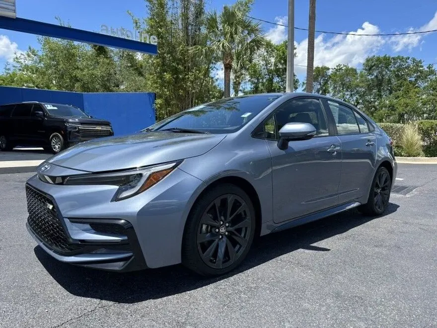 2024 Toyota Corolla Hybrid SE photo 1
