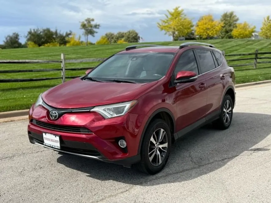 2018 Toyota RAV4 XLE Sport photo 1