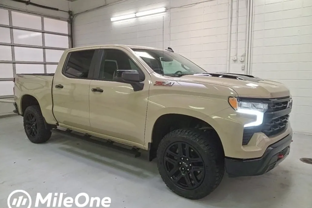 2022 Chevrolet Silverado 1500 LT Trail Boss photo 1