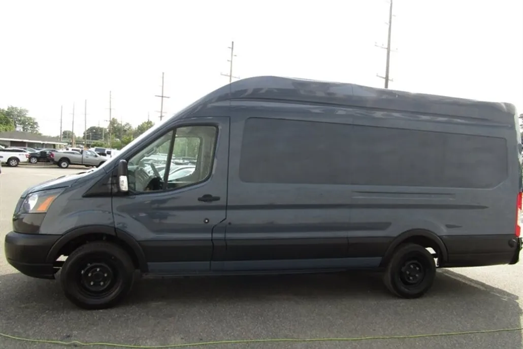 2019 Ford Transit photo 1