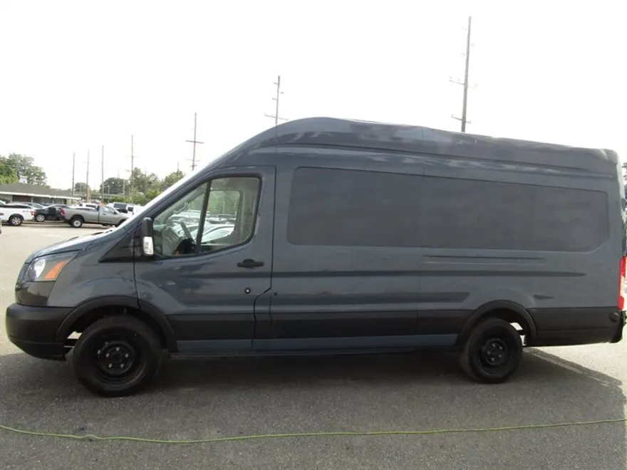 2019 Ford Transit photo 1