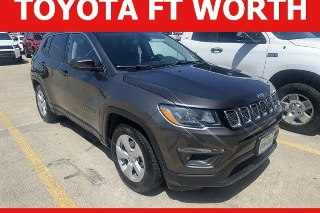 2019 Jeep Compass Latitude photo 1