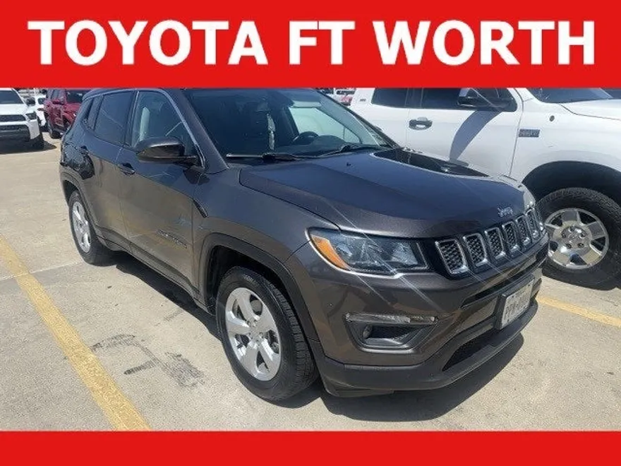 2019 Jeep Compass Latitude photo 1