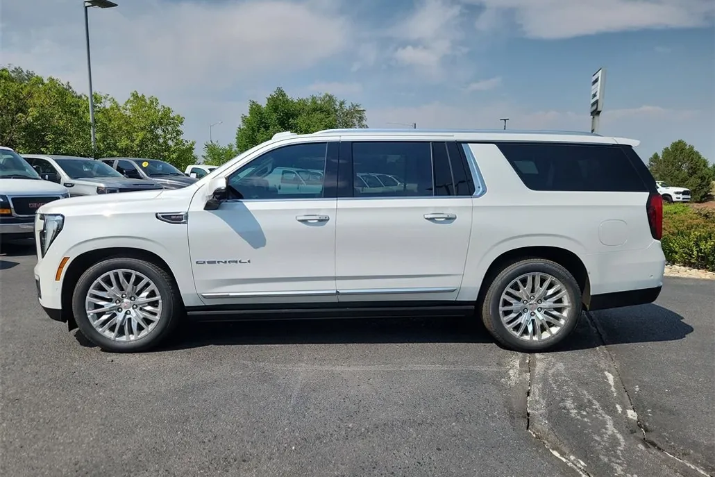 2025 Gmc Yukon XL Denali photo 1