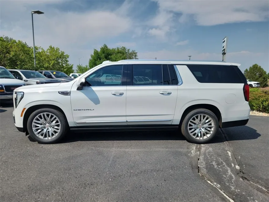 2025 Gmc Yukon XL Denali photo 1