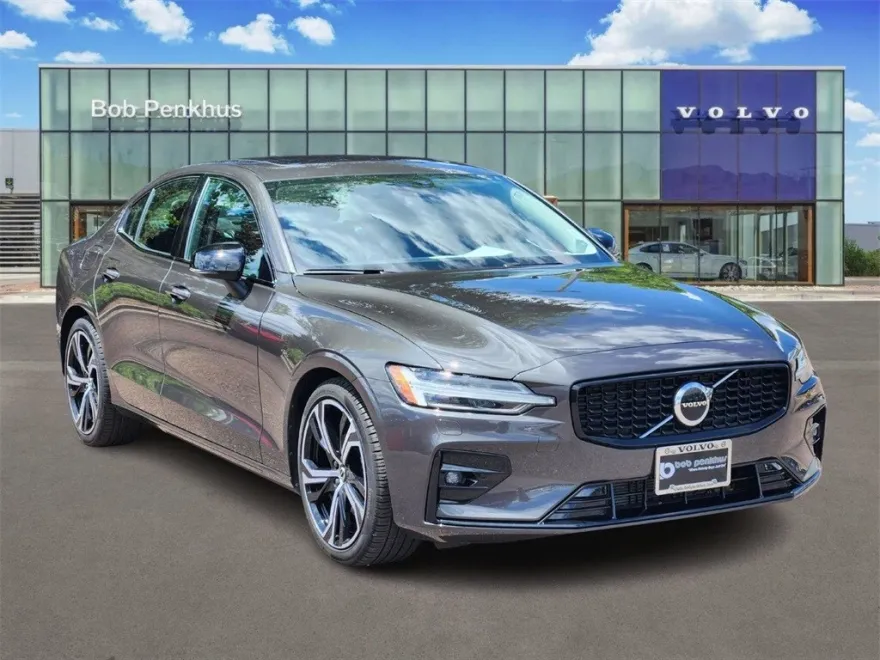 2025 Volvo S60 B5 AWD Core photo 1