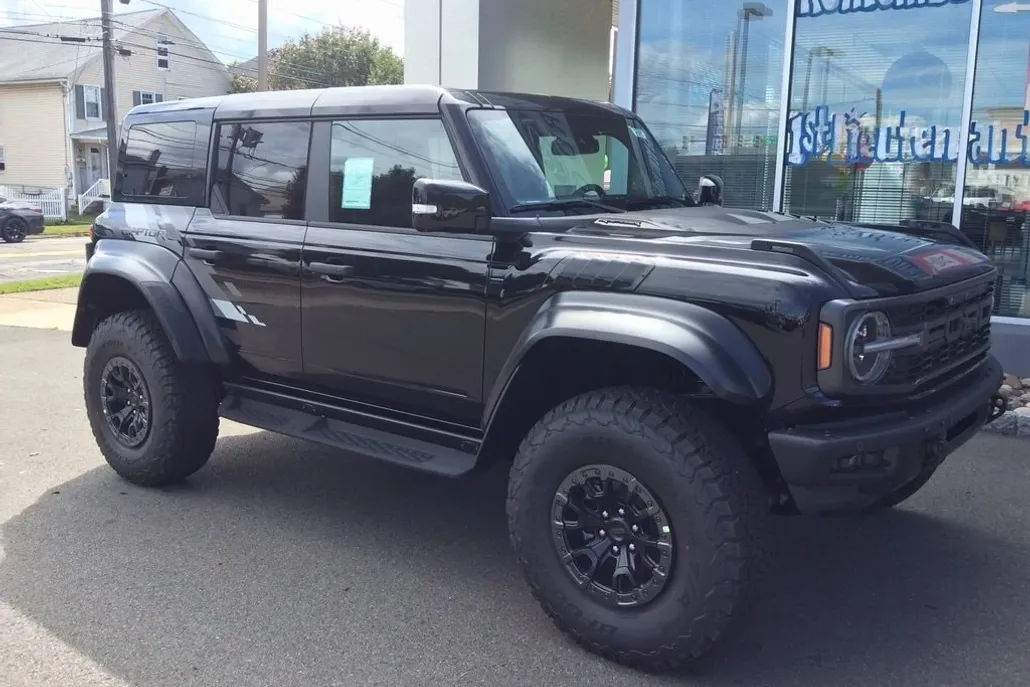 2025 Ford Bronco Raptor photo 1