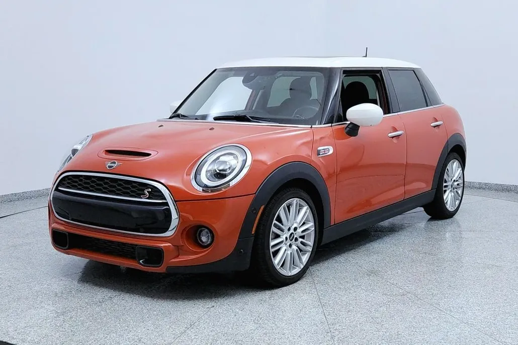 2021 Mini Cooper 4 Door Hardtop S photo 1
