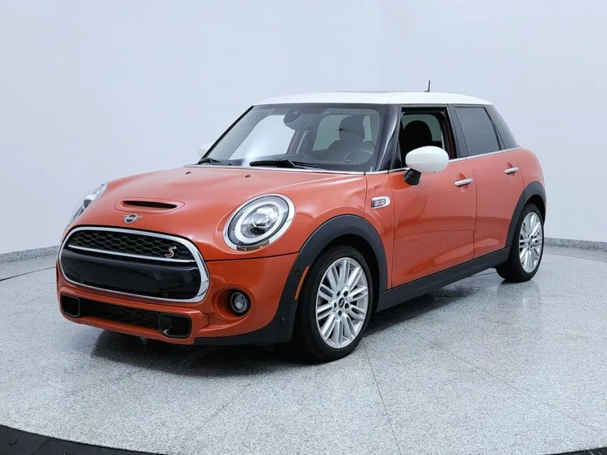 2021 Mini Cooper 4 Door Hardtop S photo 1