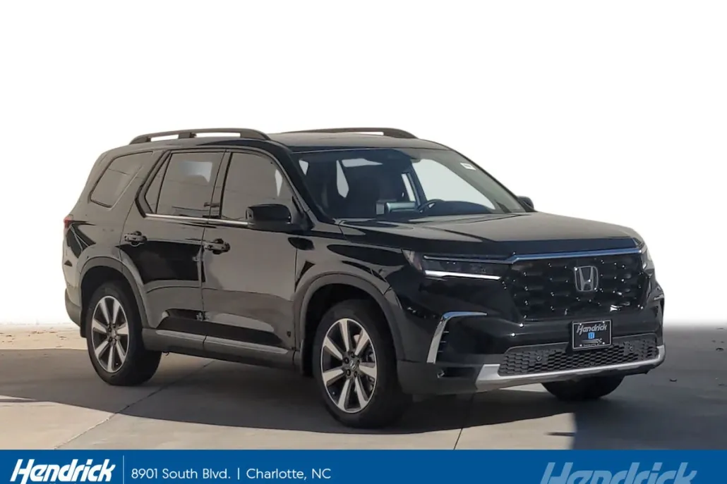 2025 Honda Pilot Touring photo 1