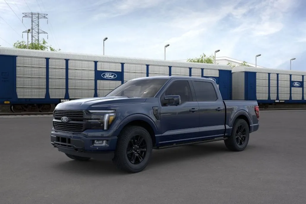 2025 Ford F-150 Platinum photo 1