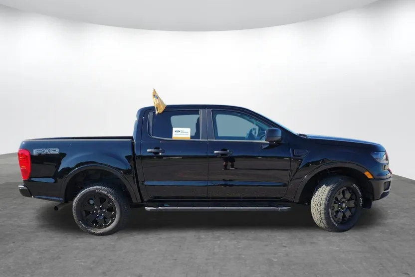 2023 Ford Ranger XLT photo 1