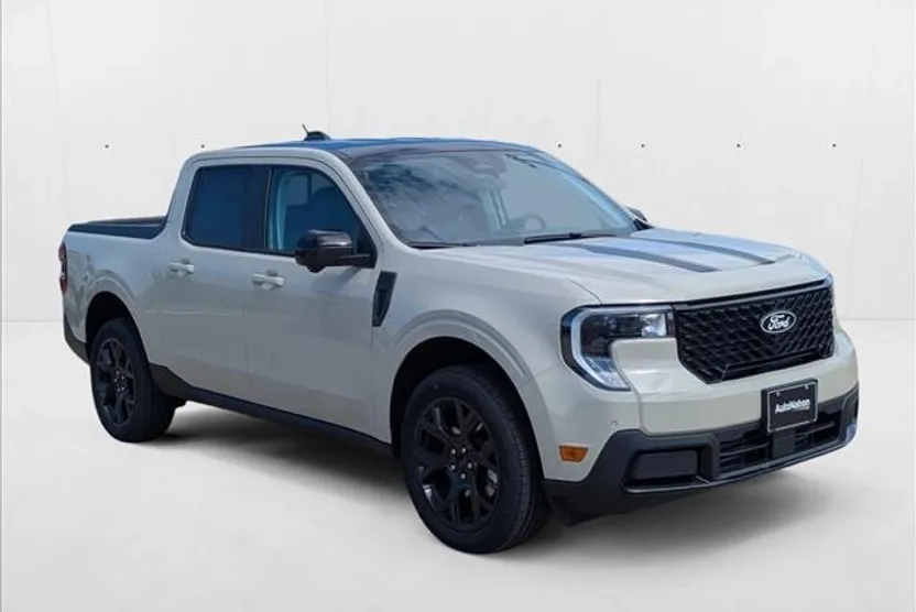 2025 Ford Maverick Lariat photo 1